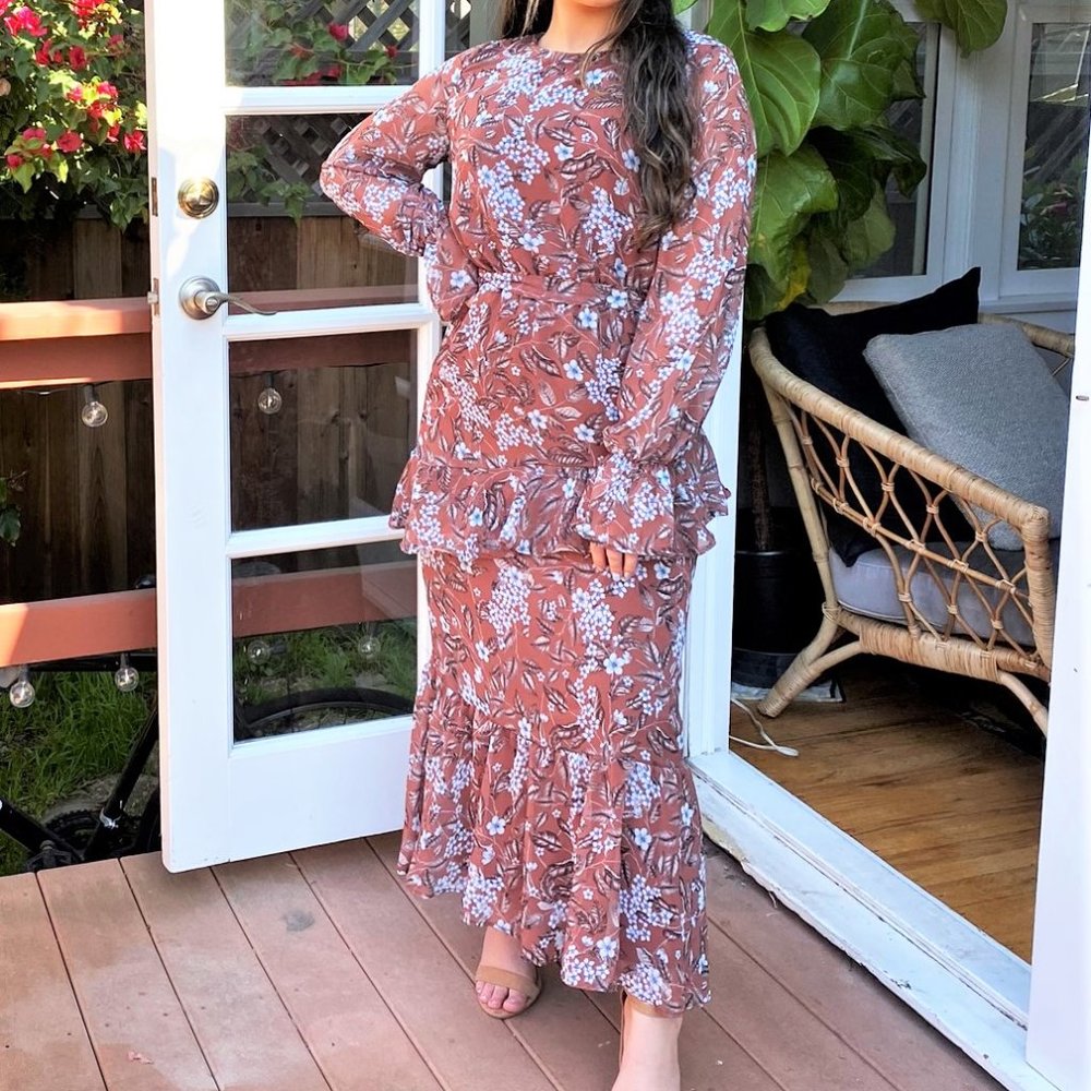 😍 Maison De Robes 𝓜𝓪𝔂𝓪 Brown Dress - Picture 2 of 6